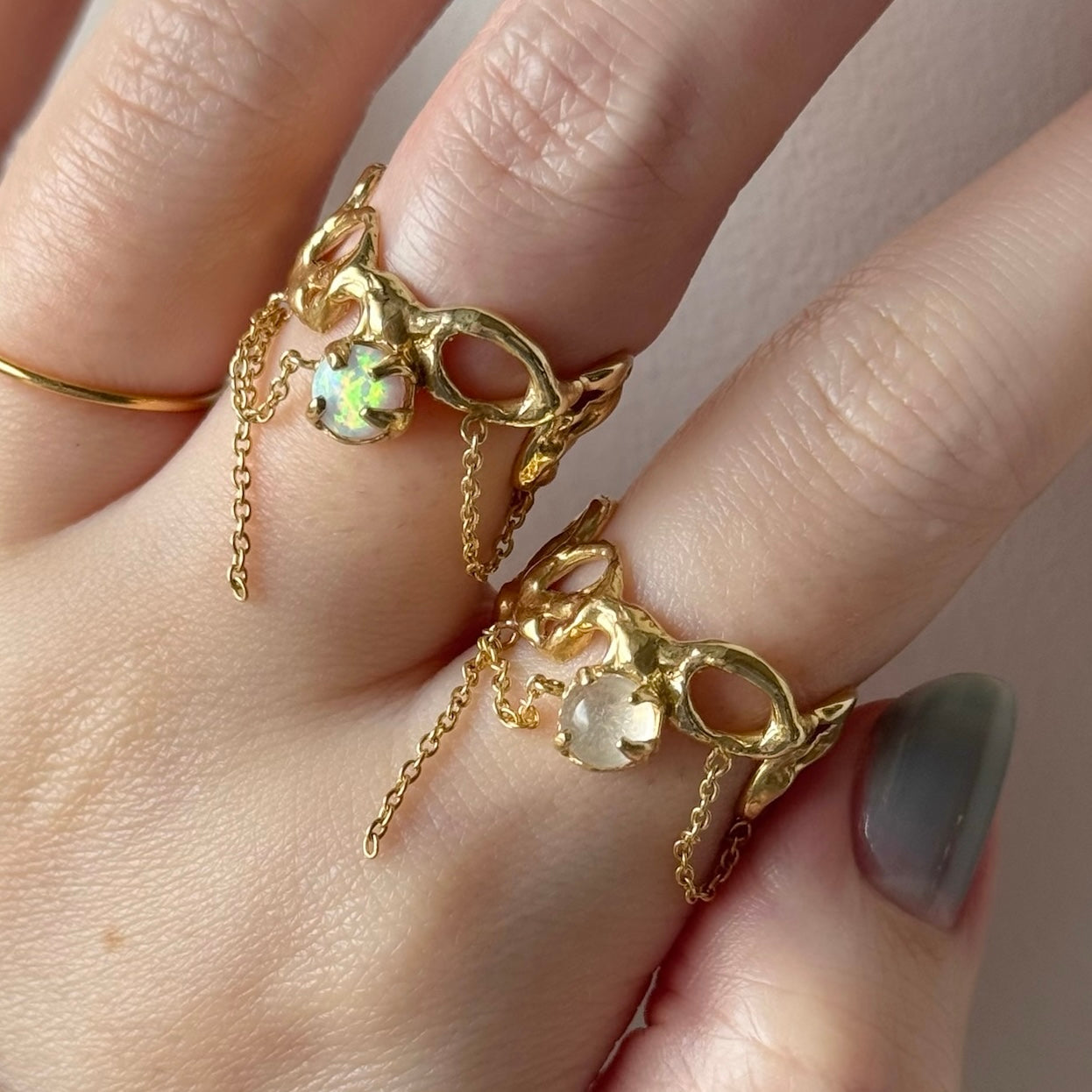 [ synthetic opal ] nuanced mesh gold