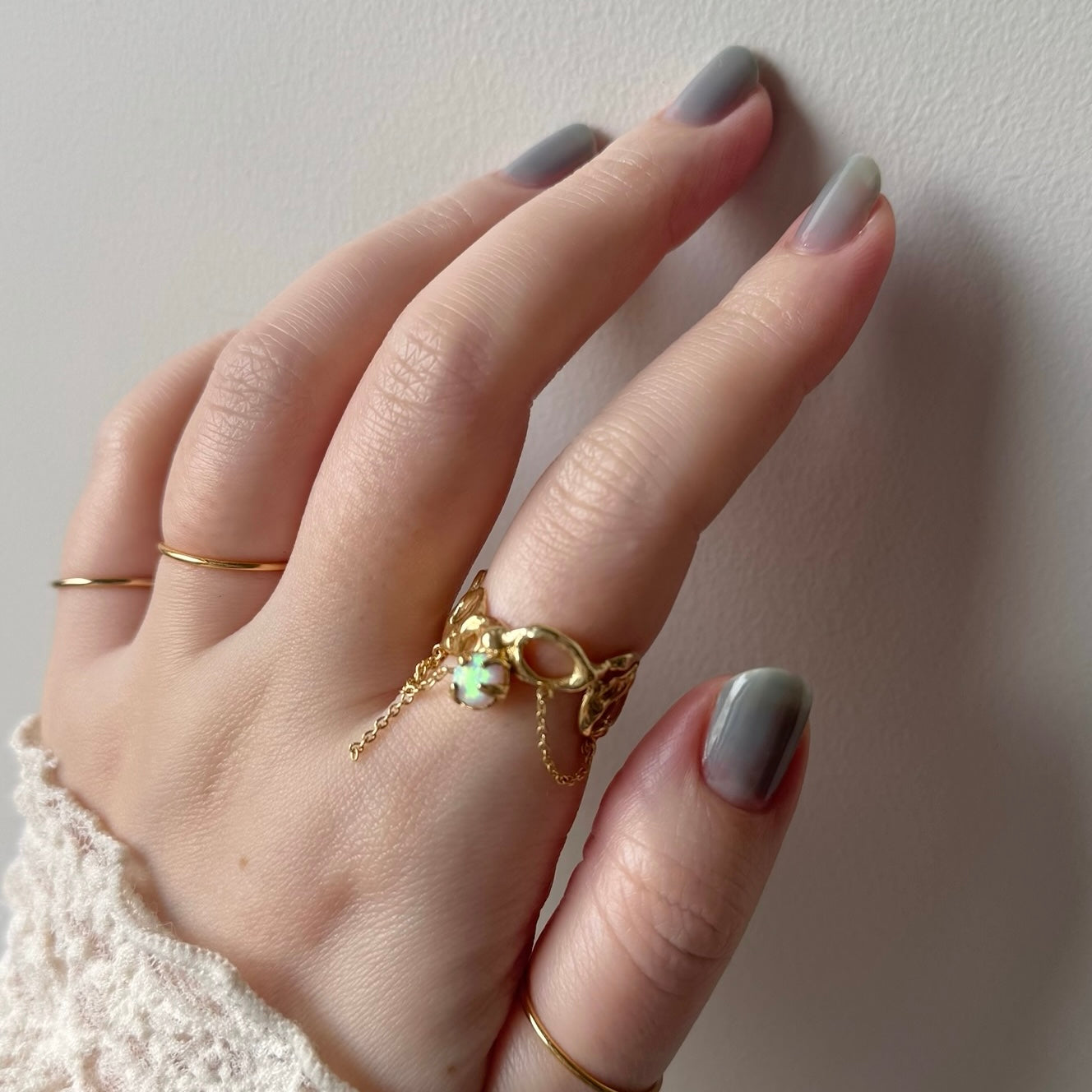 [ synthetic opal ] nuanced mesh gold