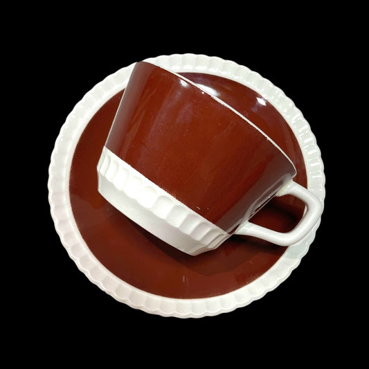 Chocolate colore cup & saucer
