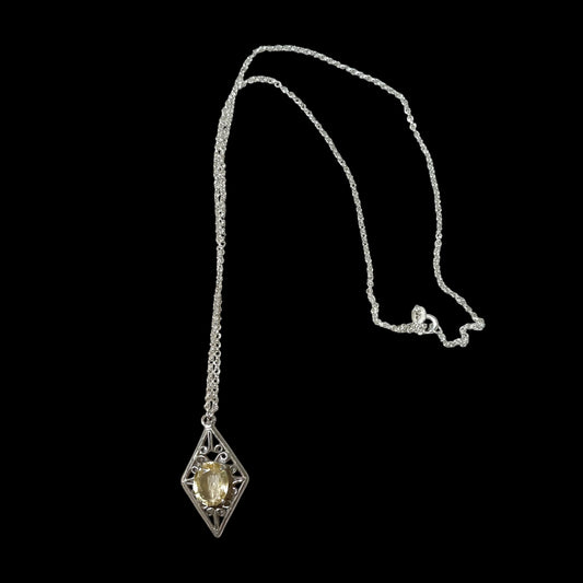 Rhombus necklace