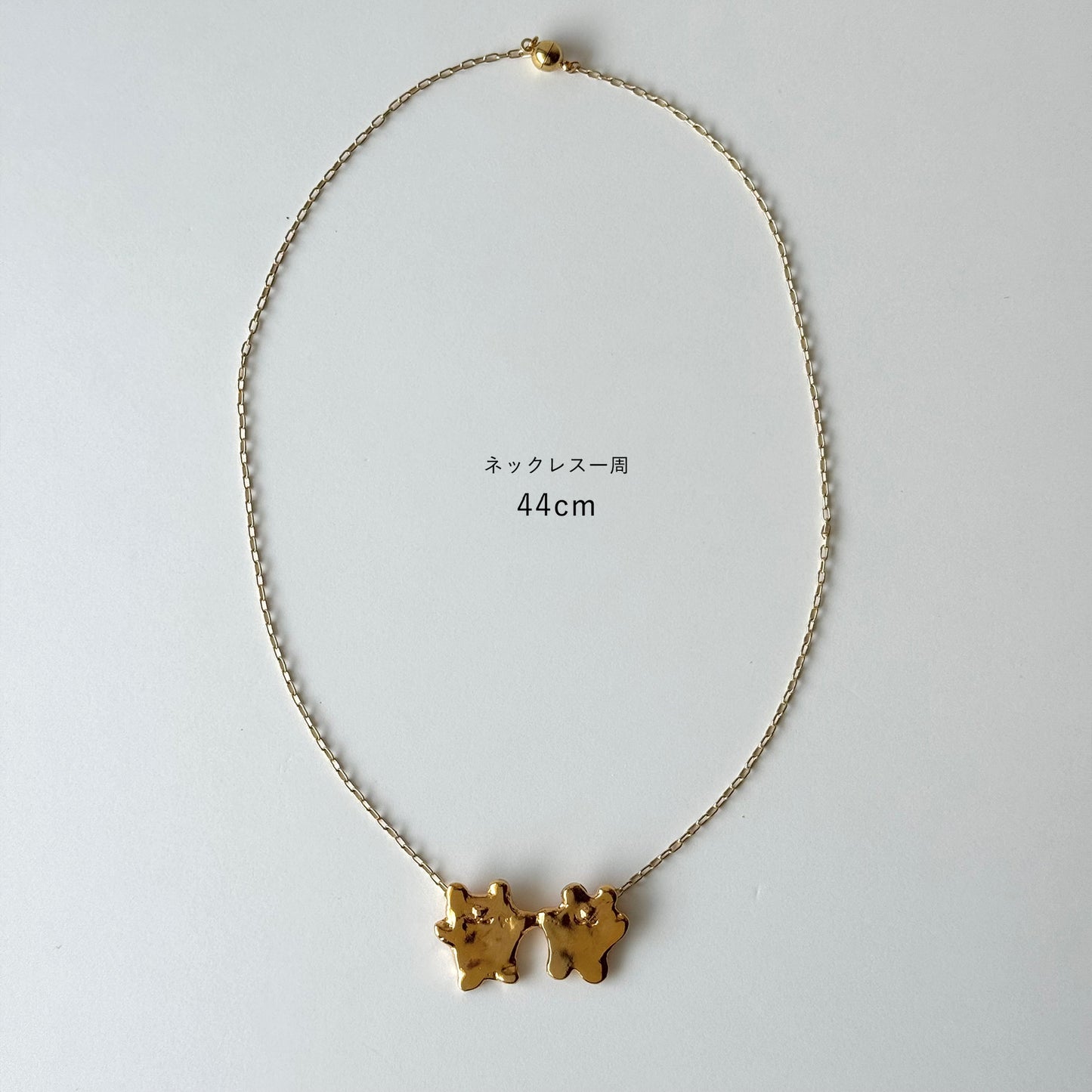 [ gold ] bears necklace