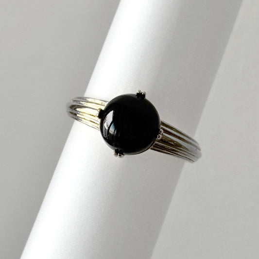 [ black labradorite ] croissant silver