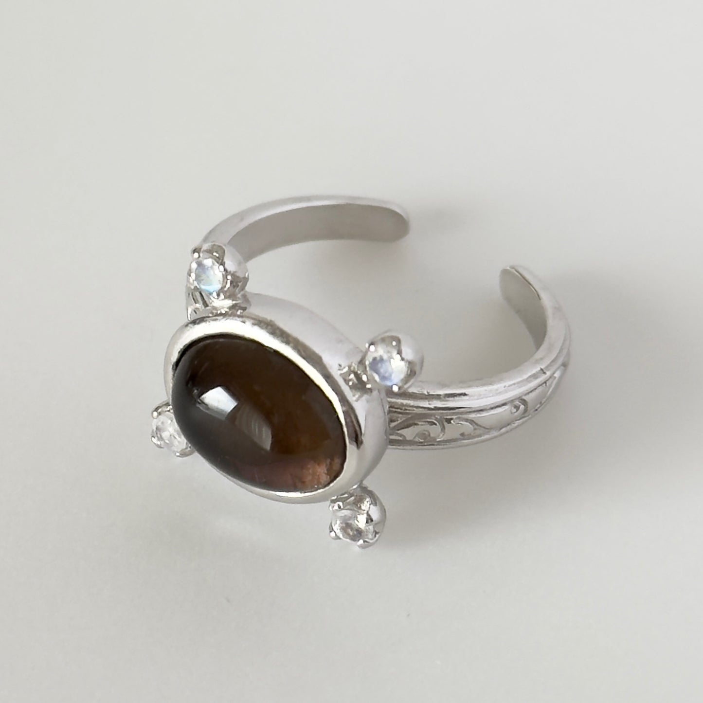 [ smoky quartz ] oval petit silver [ free size ]