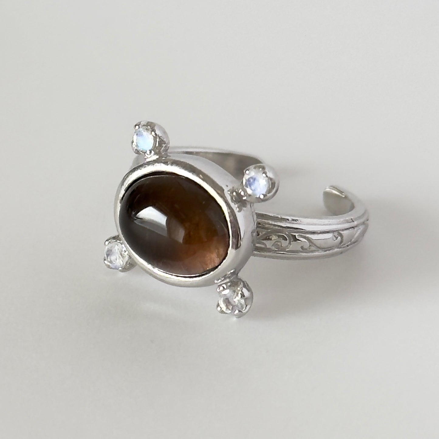 [ smoky quartz ] oval petit silver [ free size ]