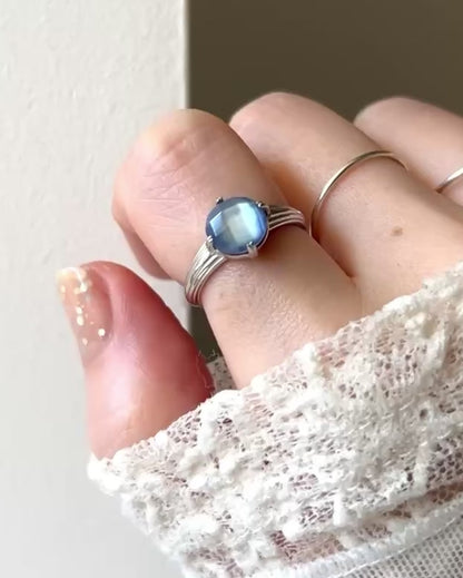 [ lapis lazuli x white shell (multi-faceted) ] croissant silver
