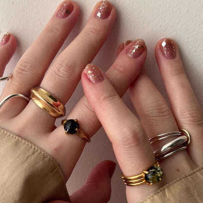 [ black amber ] trois gold