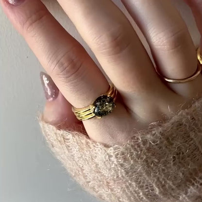 [ black amber ] trois gold