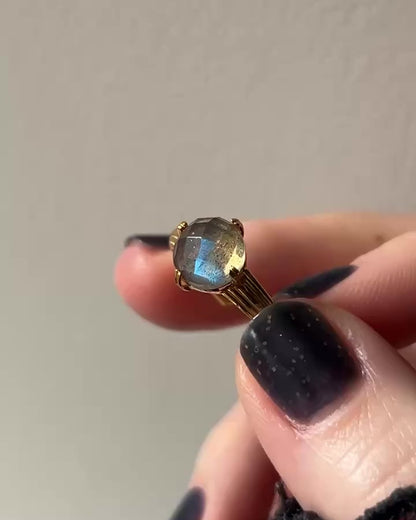 [ labradorite (rose cut) ] croissant silver