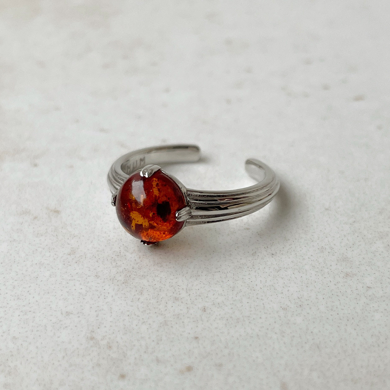 [ amber ] croissant silver