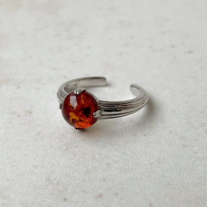 [ amber ] croissant silver