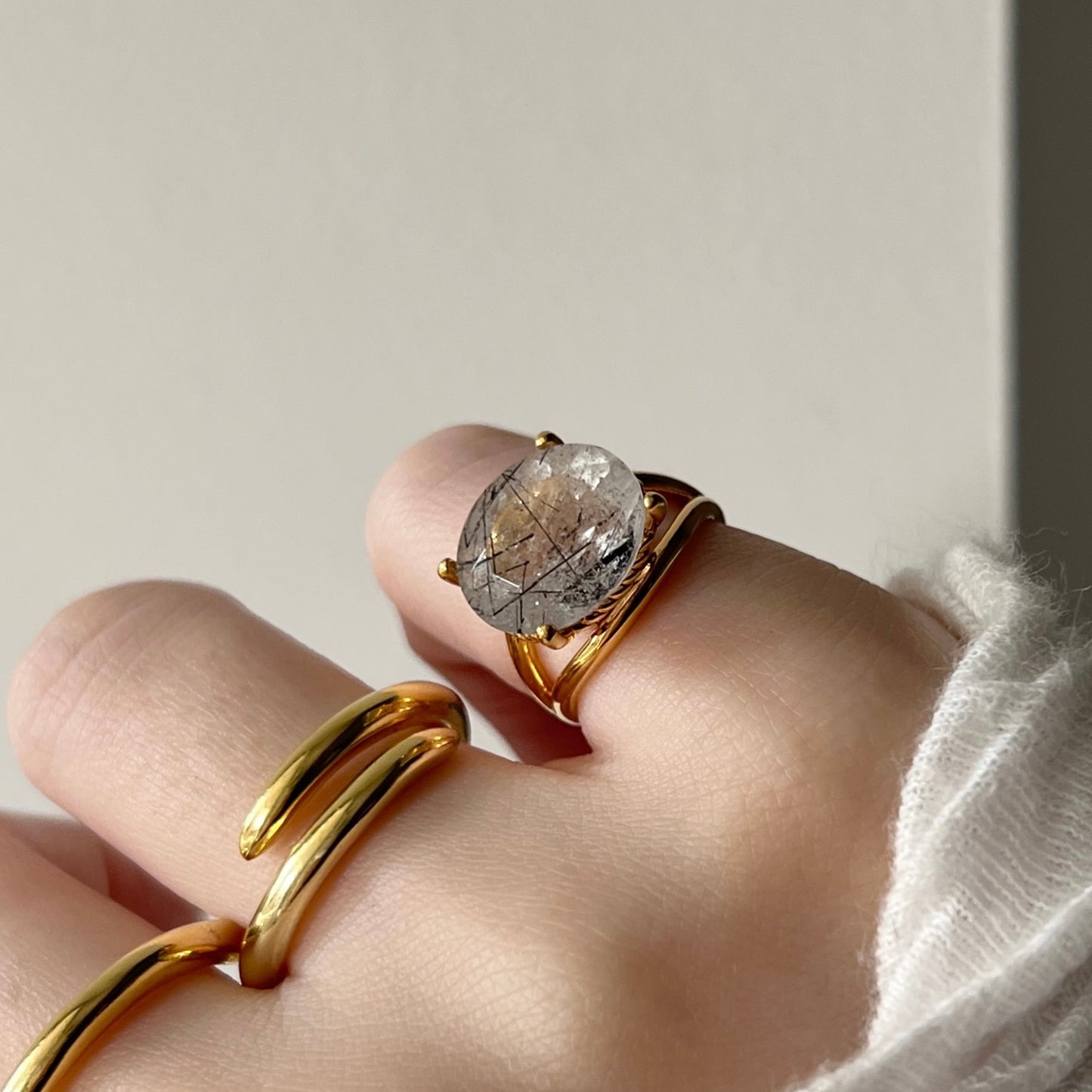 [ tourmaline quartz (clear) ] reine -pinky gold