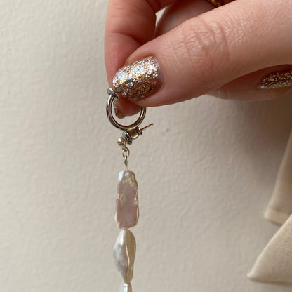 [ aurora pearl ] mid-length piercings