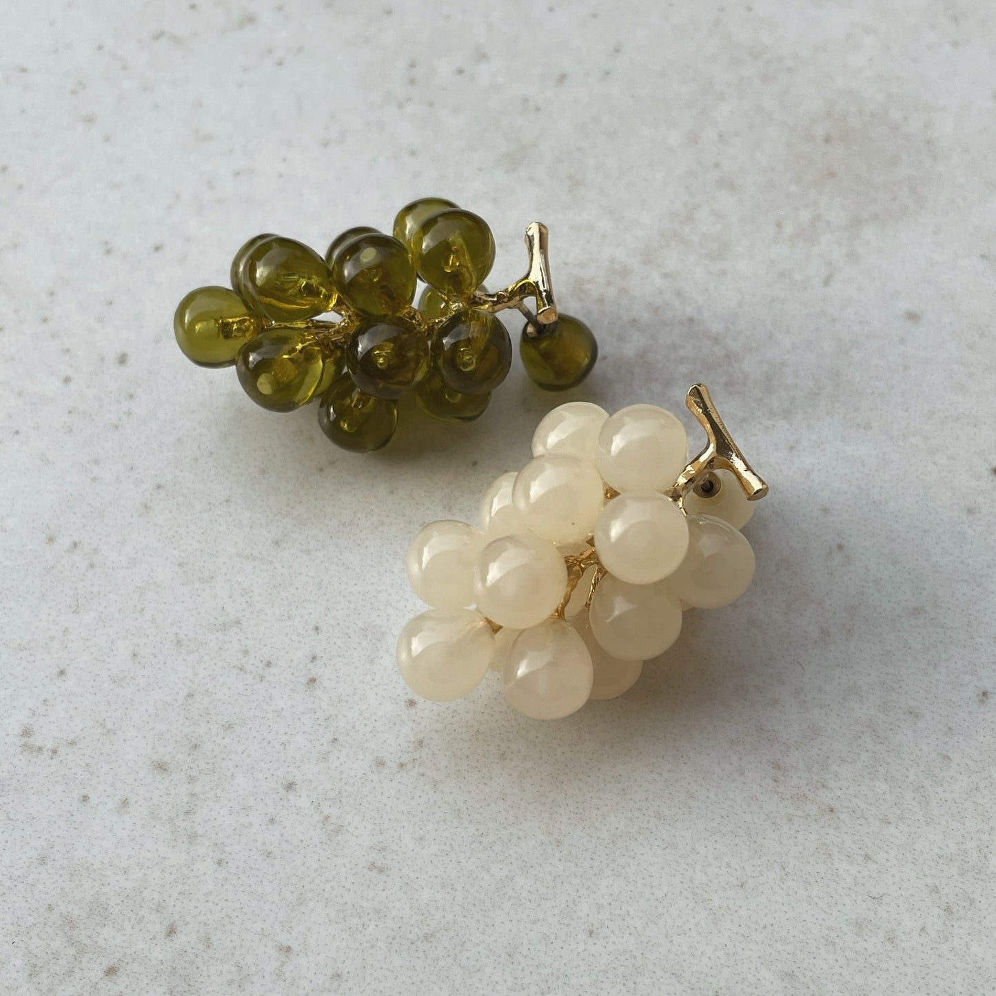 [ clear green ] grape piercing