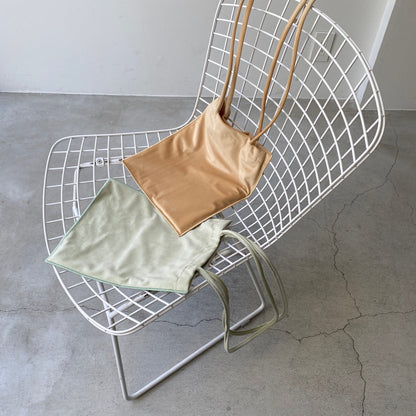 [ velor banana ] long handle tote bag