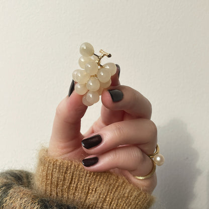 [ milk white ] grape piercing