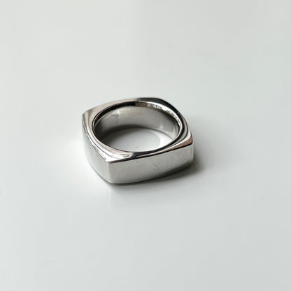 [ black moon glass ] europa silver