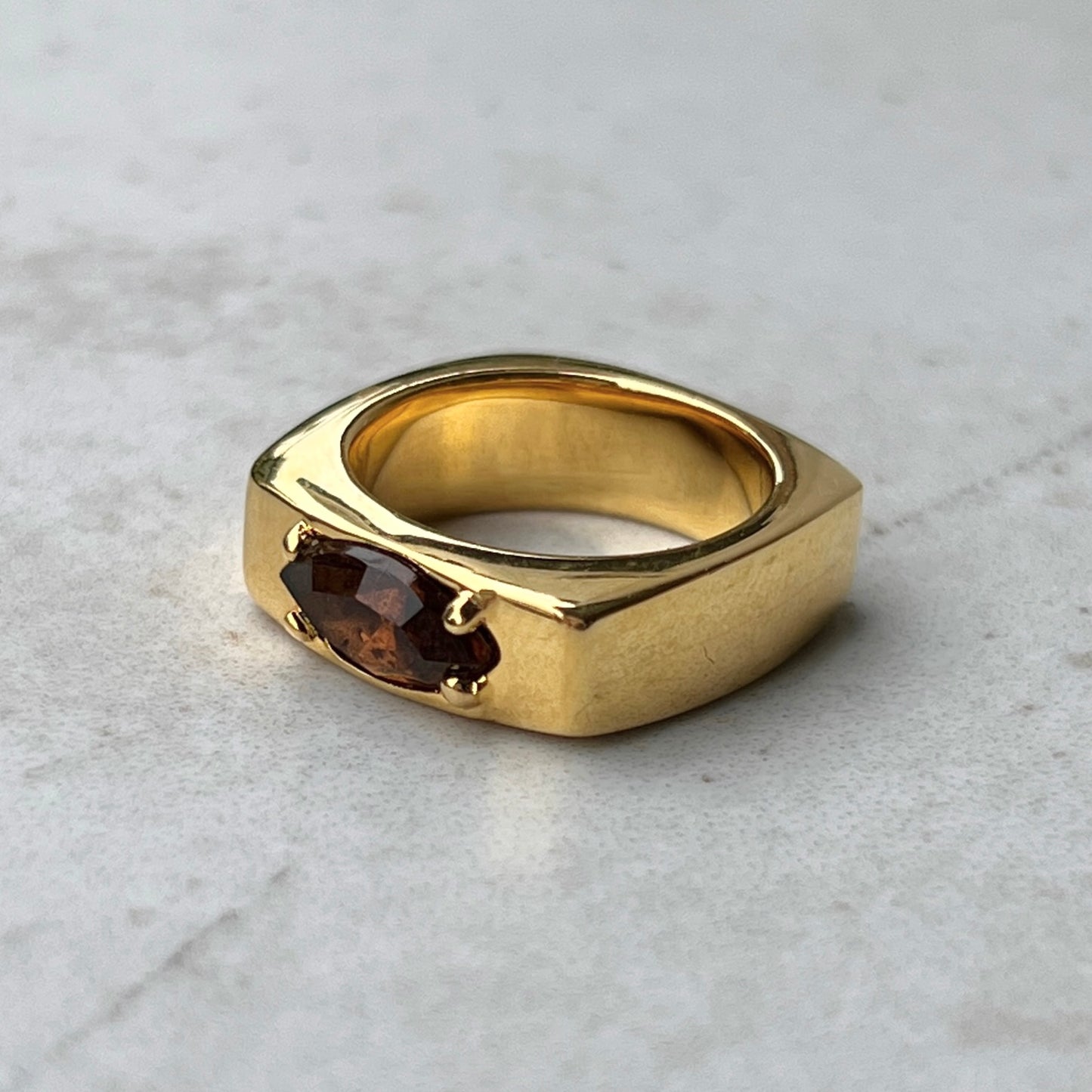 [ amber moon glass ] europa gold
