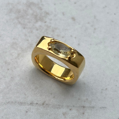 [lemon moon glass ] europa gold