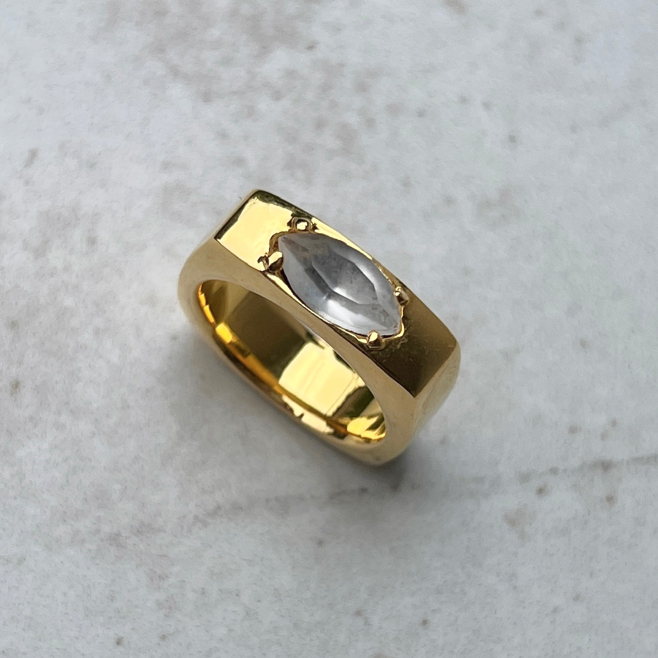 [ opal moon glass ] europa gold