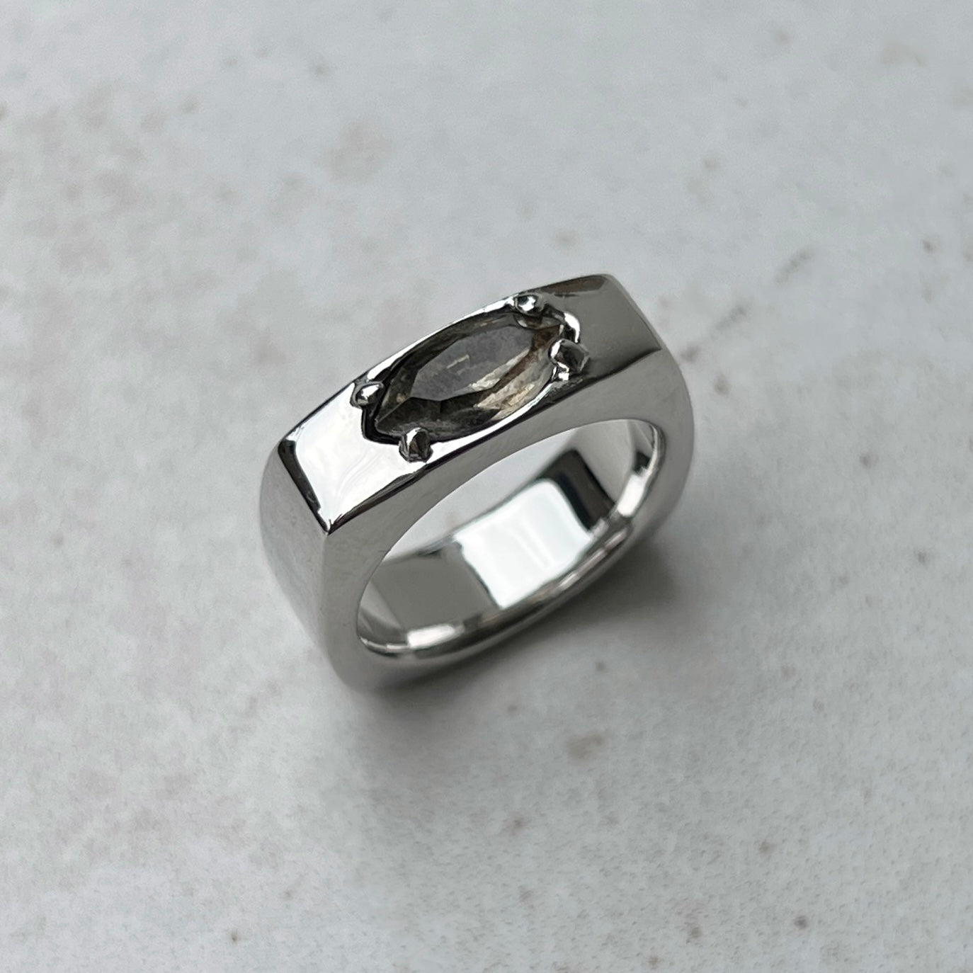 [ smoky moon glass ] europa silver