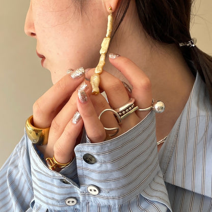 [ yellow pearl ] mid-length piercings