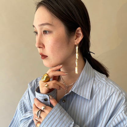 [ yellow pearl ] mid-length piercings