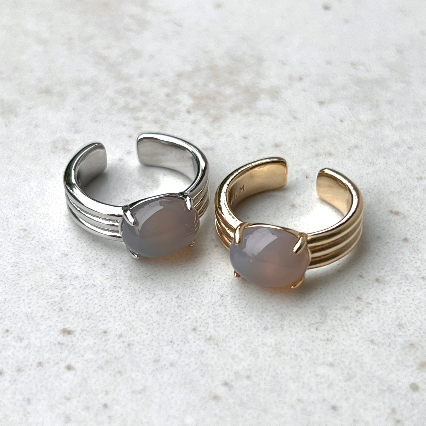 [ gray onyx ]  trois gold