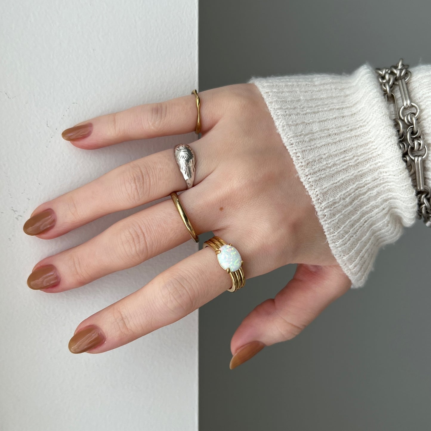 [ neon rainbow opal ] trois gold