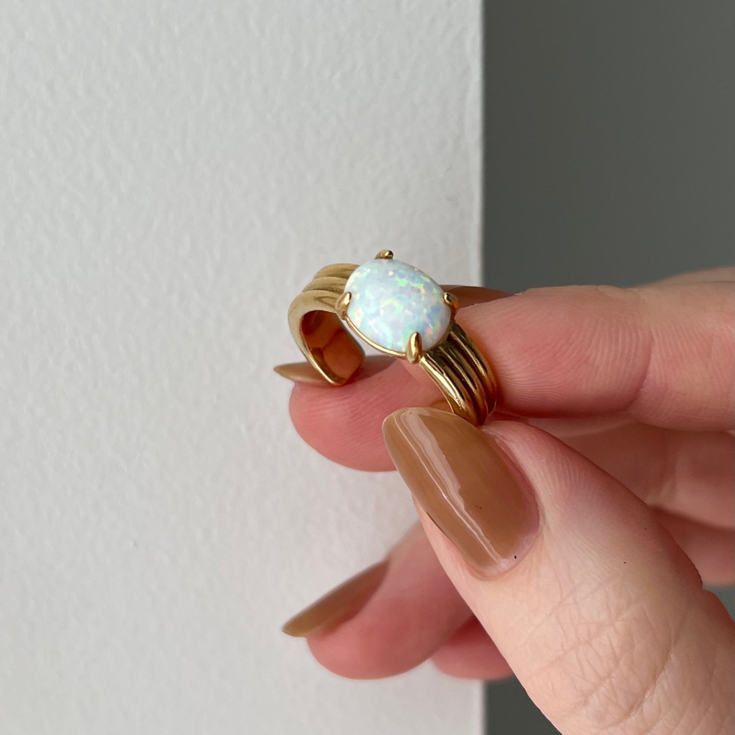 [ neon rainbow opal ] trois gold