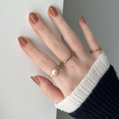 [ vintage pearl ] croissant gold