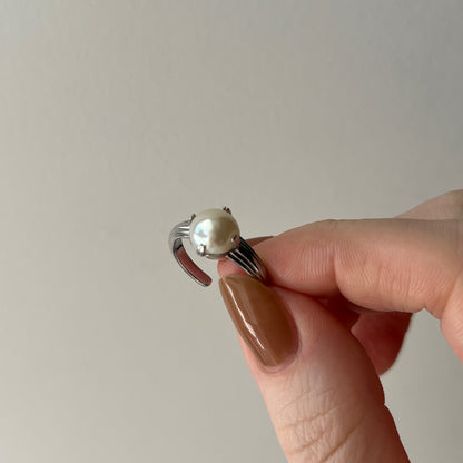 [ vintage pearl ] croissant silver