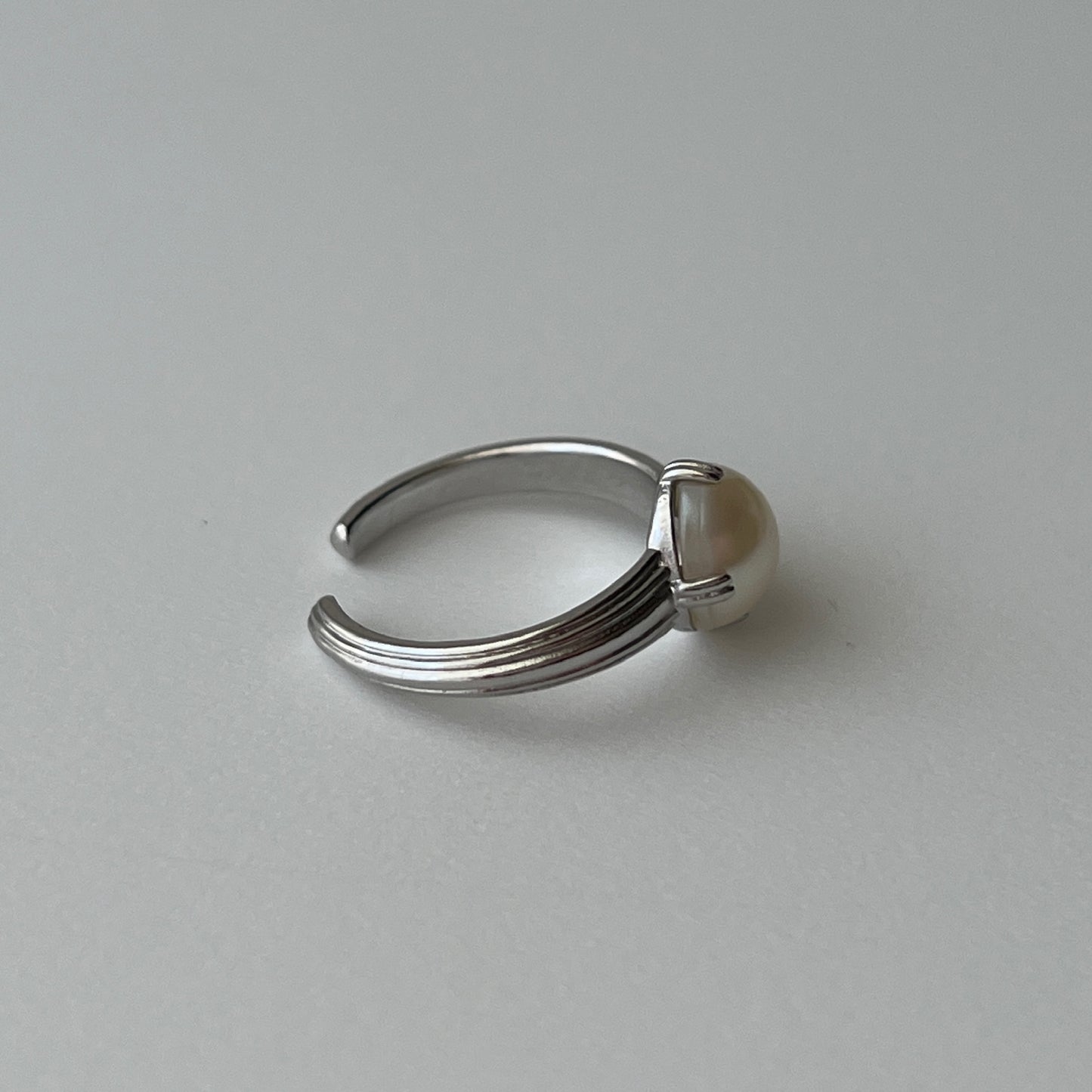 [ vintage pearl ] croissant silver