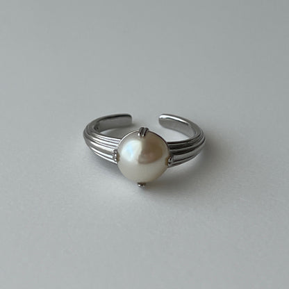 [ vintage pearl ] croissant silver