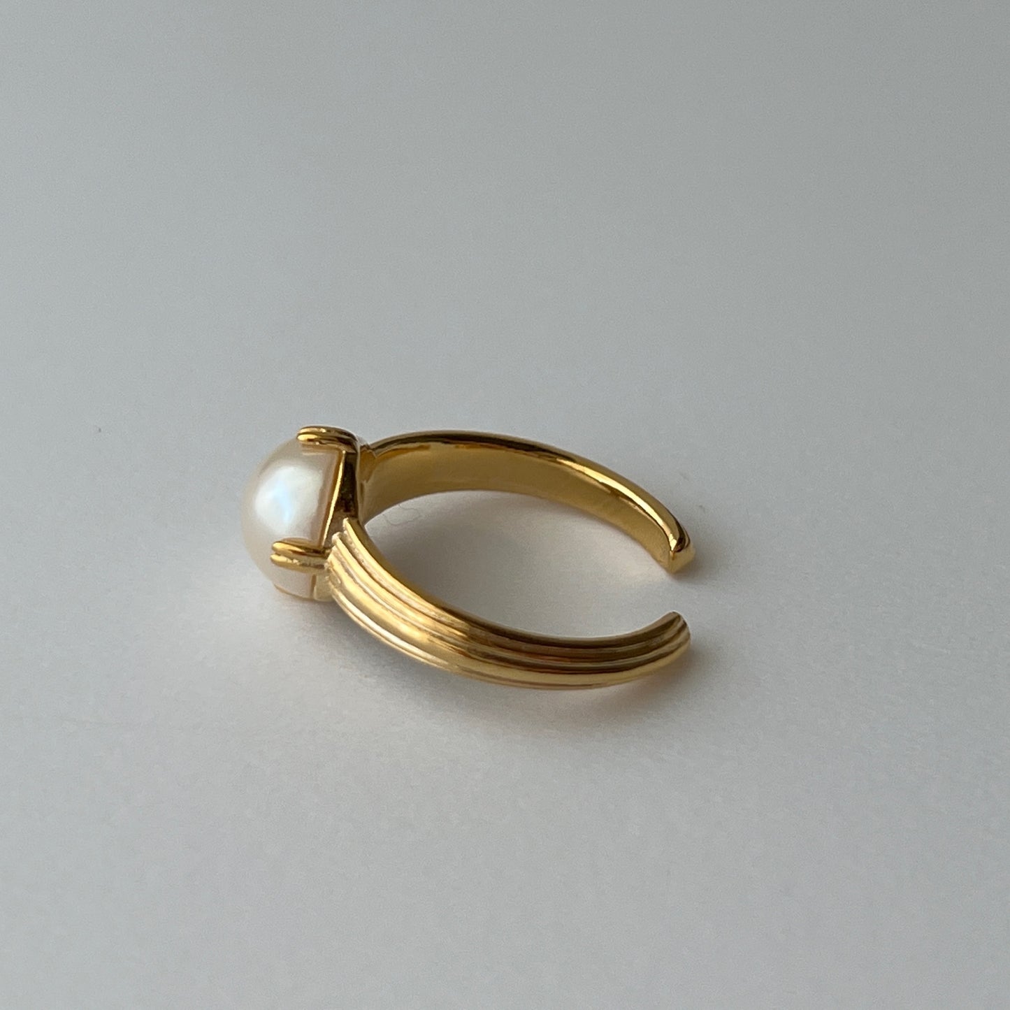 [ vintage pearl ] croissant gold