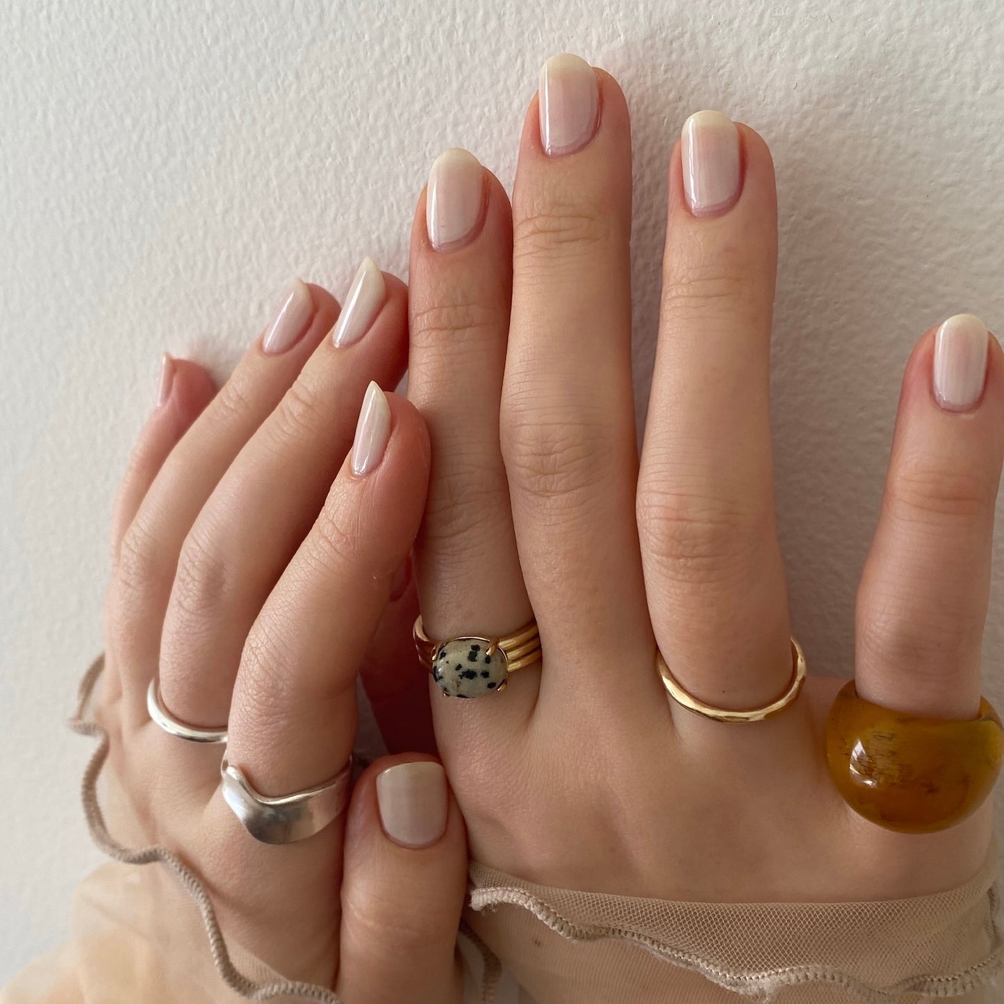 [ dalmatian jasper ]  trois gold