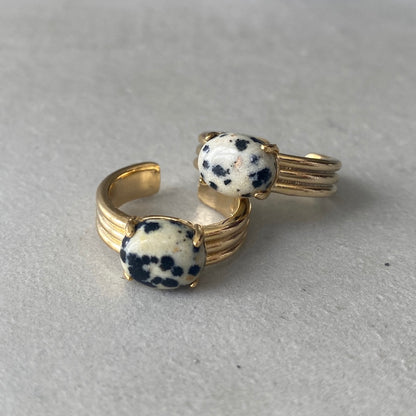 [ dalmatian jasper ]  trois gold
