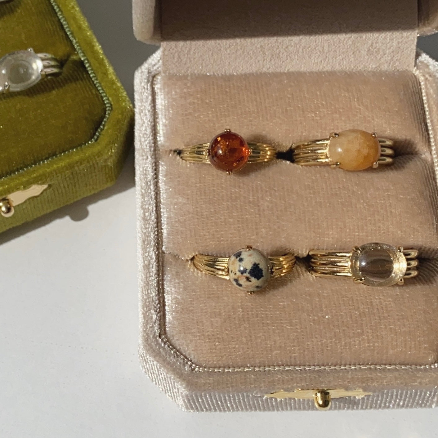 [ crystal ] trois gold
