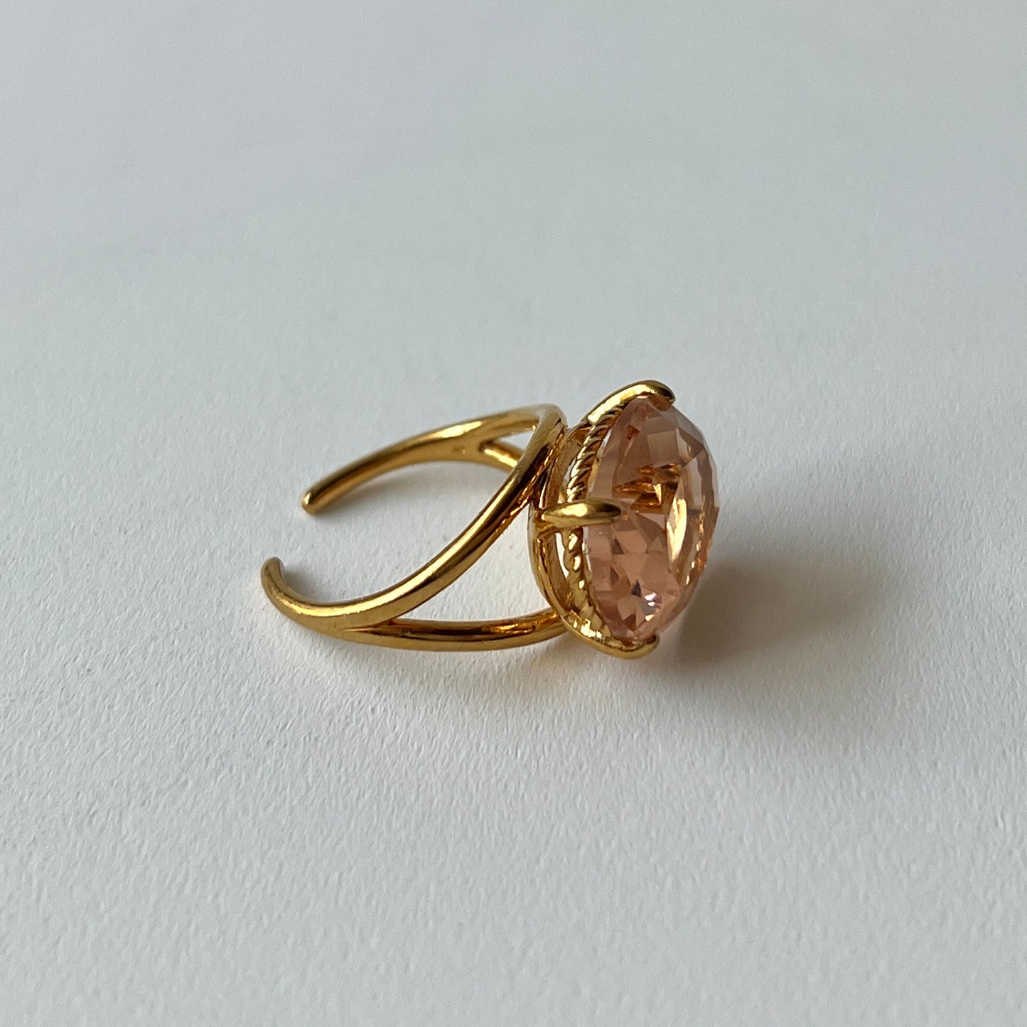 [ peach glass stone ] reine gold