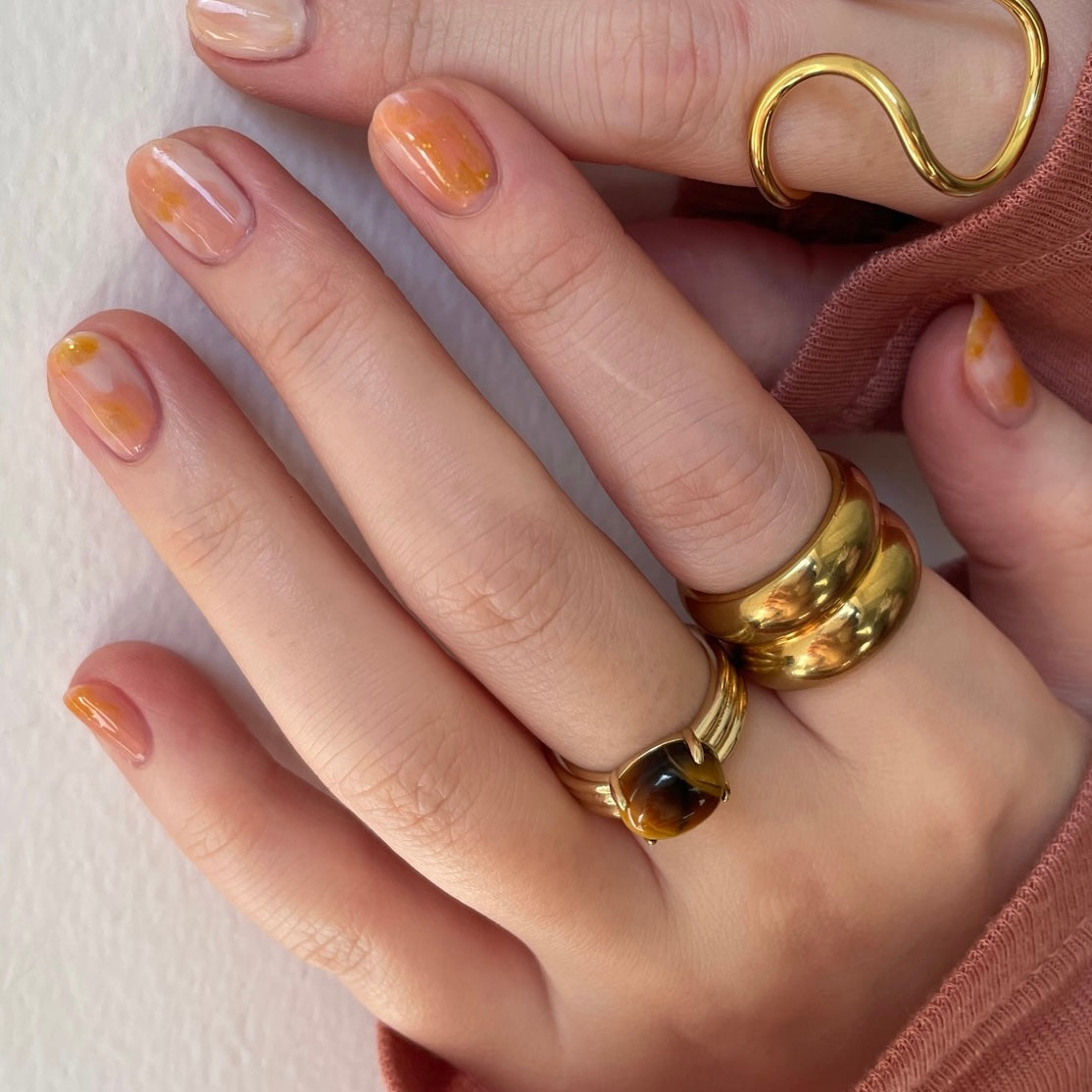 [ tiger eye ]  trois gold