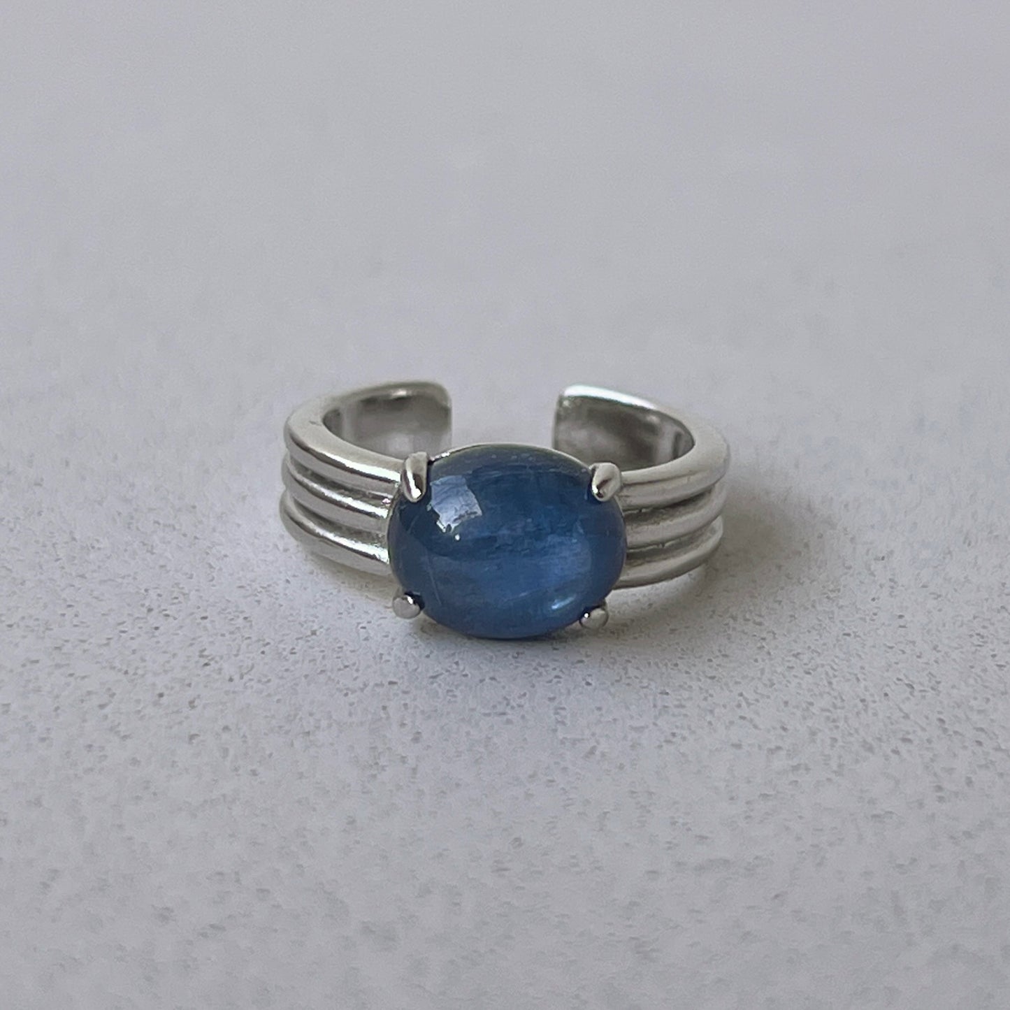 [ kyanite ] trois silver