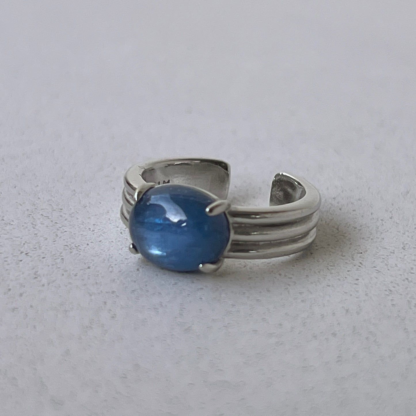 [ kyanite ] trois silver