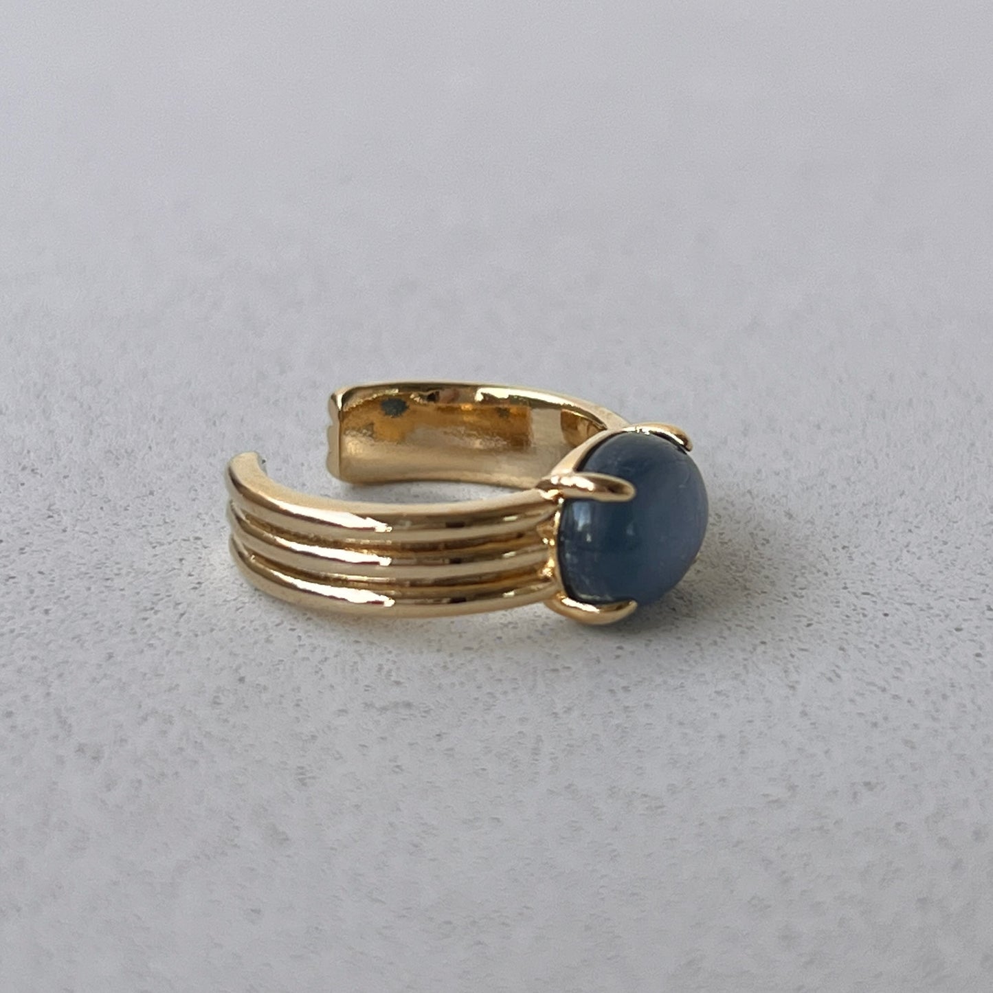 [ kyanite ] trois gold