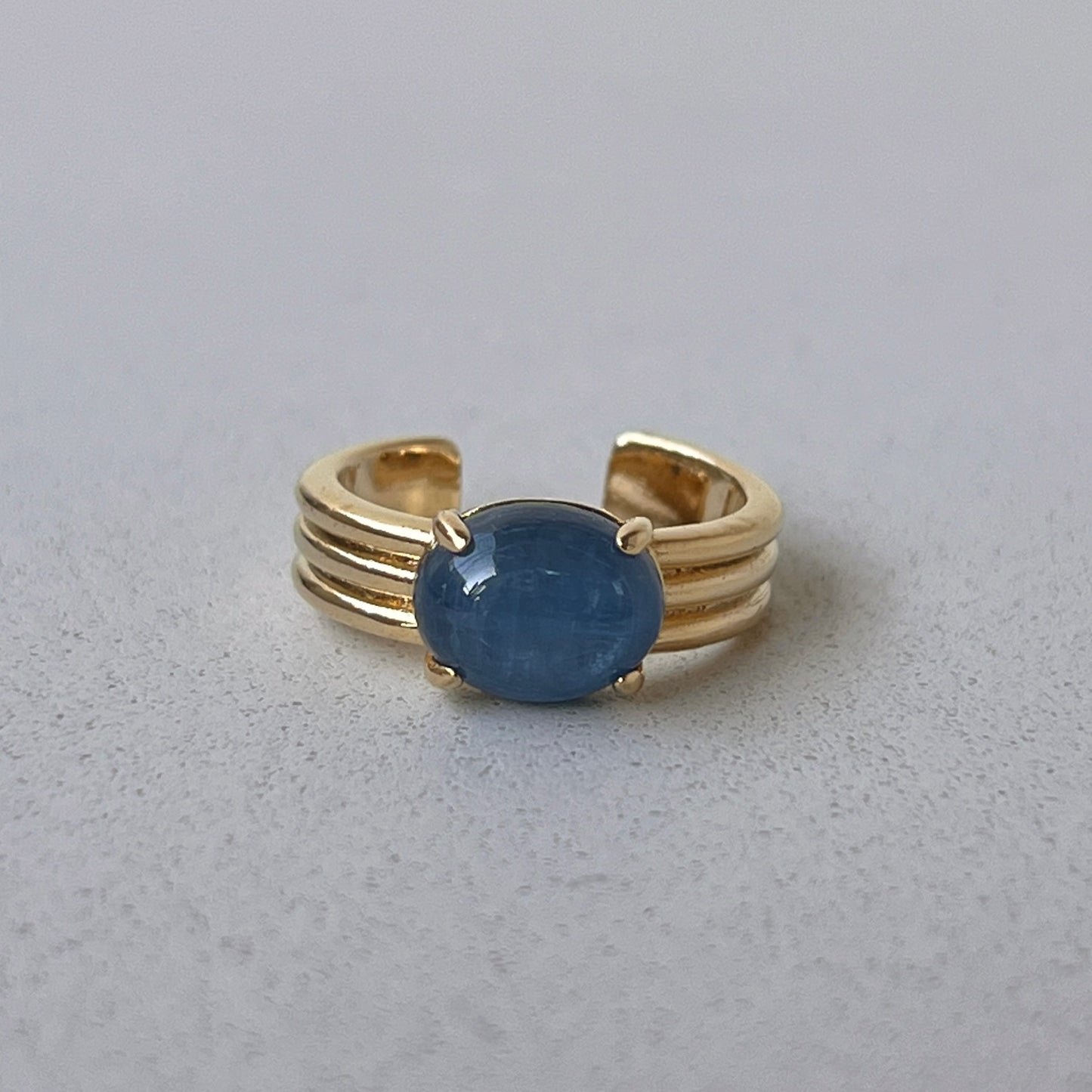 [ kyanite ] trois gold
