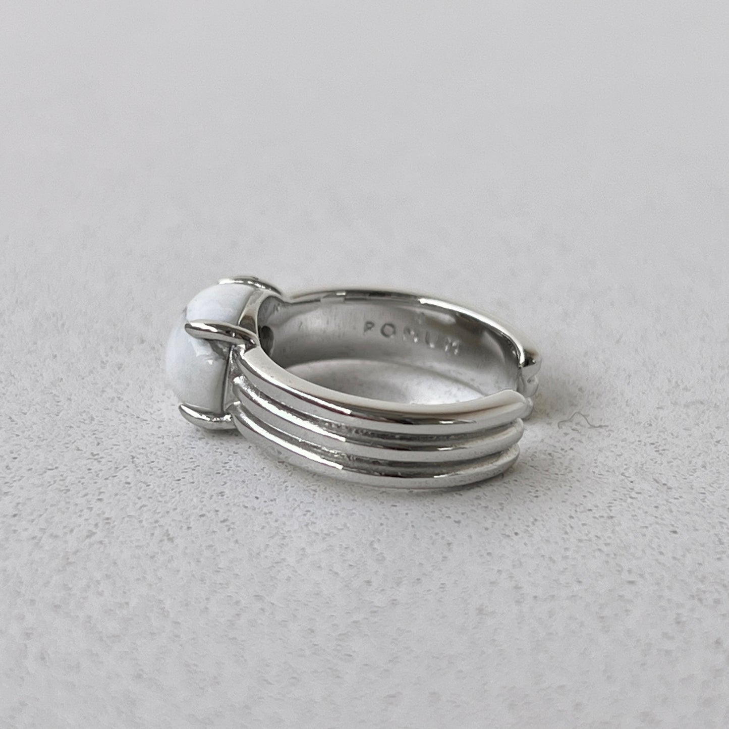 [ howlite ] trois silver