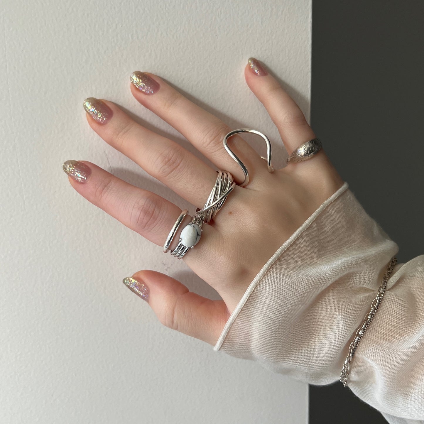 [ howlite ] trois silver
