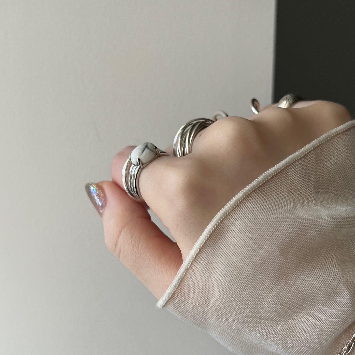 [ howlite ] trois silver
