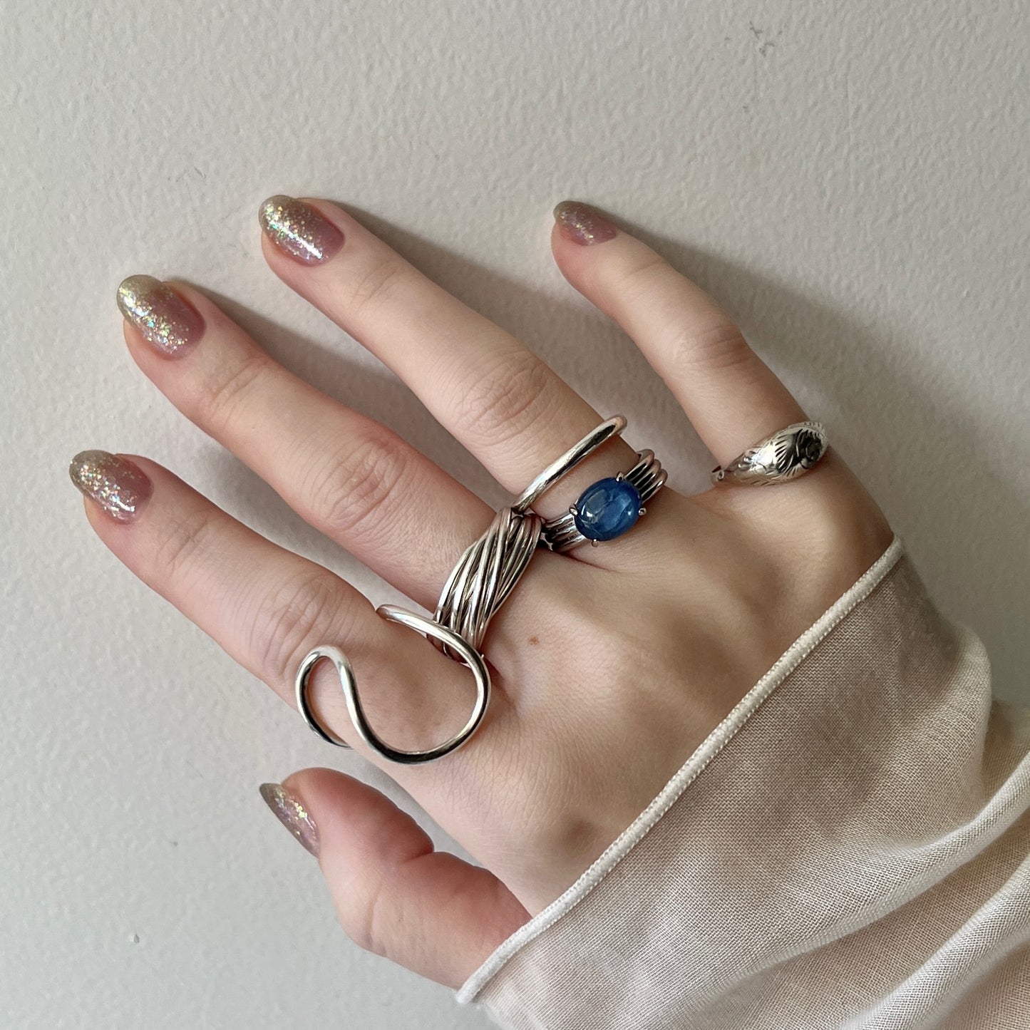 [ kyanite ] trois silver