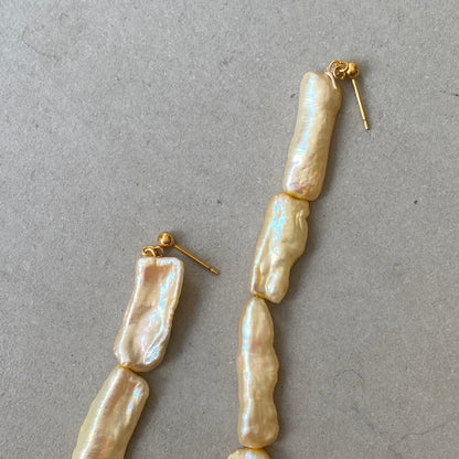 [ yellow pearl ] mid-length piercings