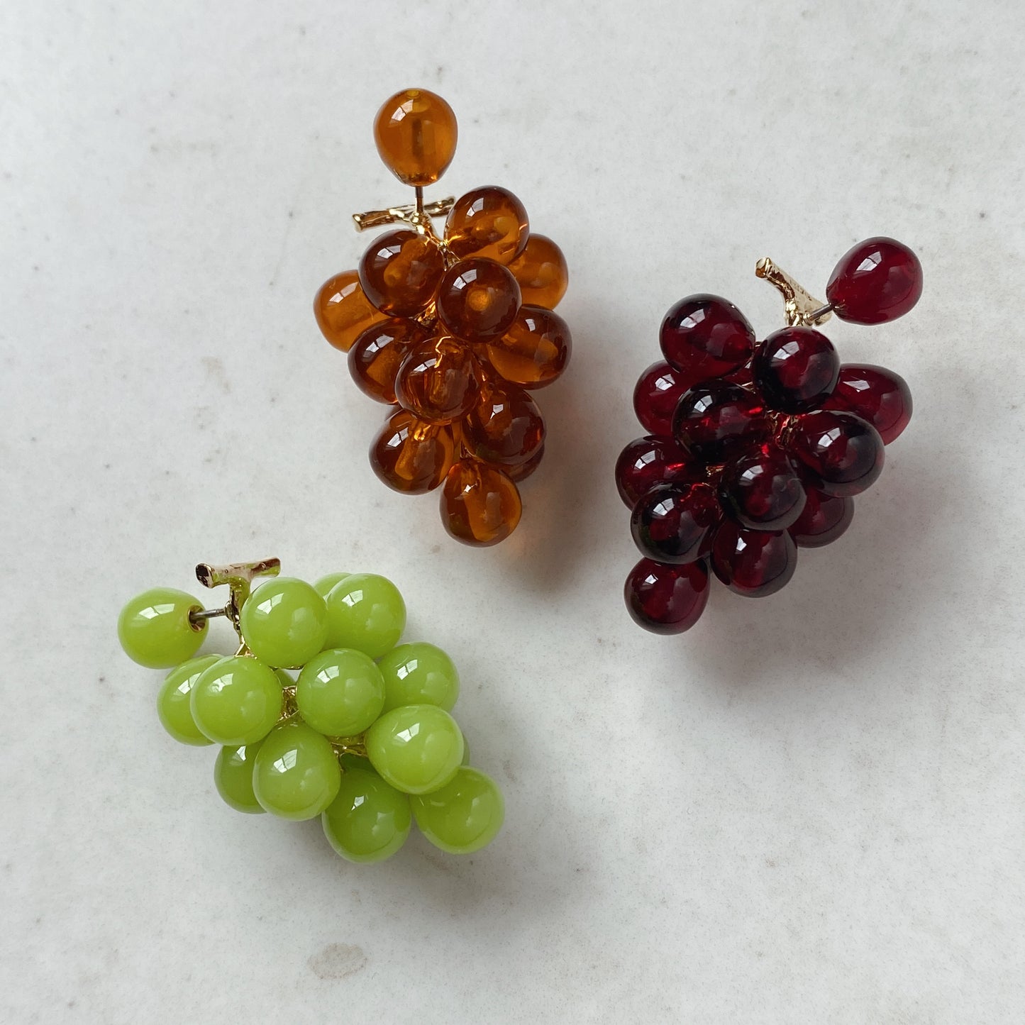 [ green ] grape piercing