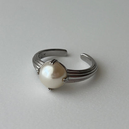 [ vintage pearl ] croissant silver